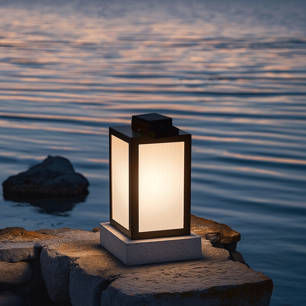 Tarren Solar Lawn Lights