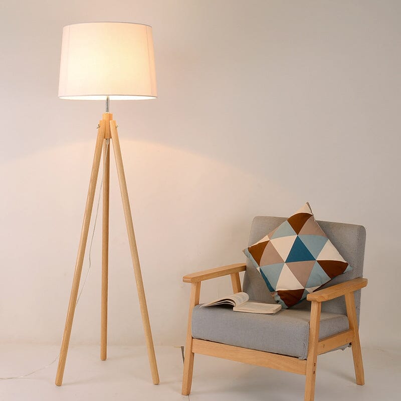 Aveline | Floor Lamp With Wooden Shade