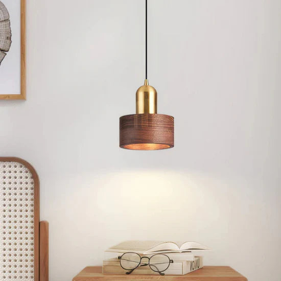 Cleroa - Design pendant lamp with gold accent