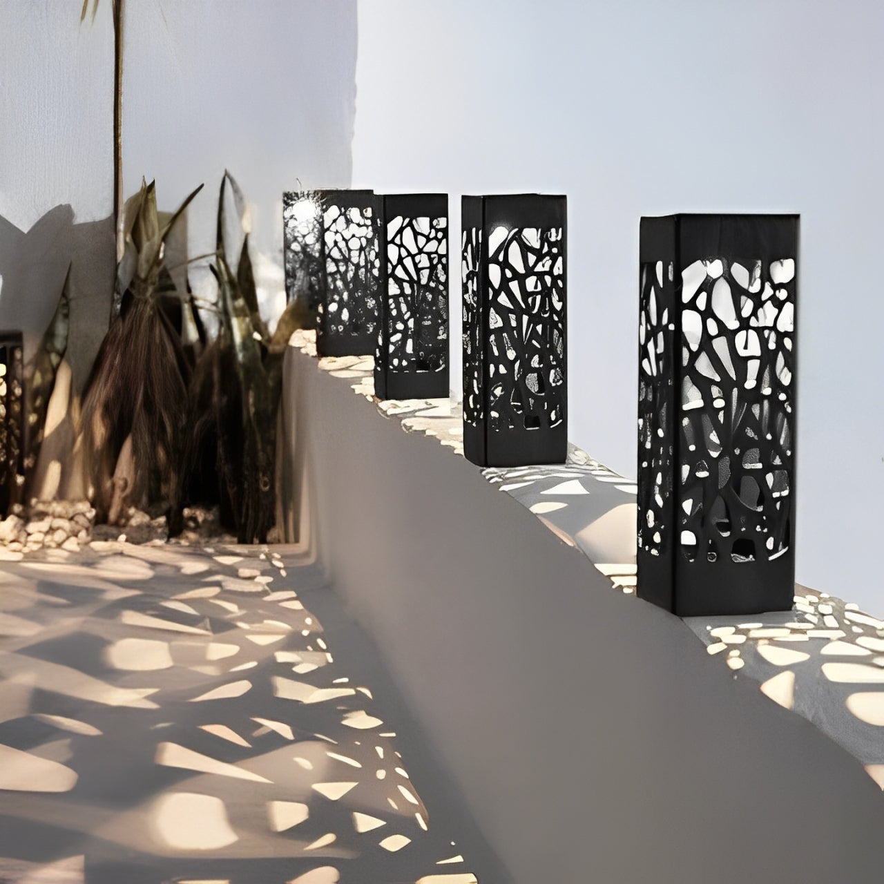 Cleroa - Solar Garden Light Pole - Wireless Solar Outdoor Lamp