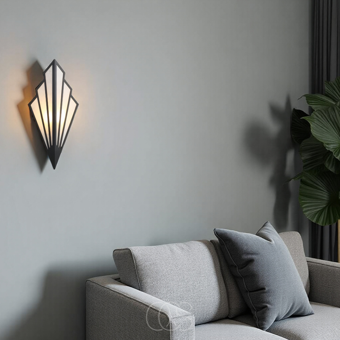 Cleroa - Wall lamp with geometric diamond design
