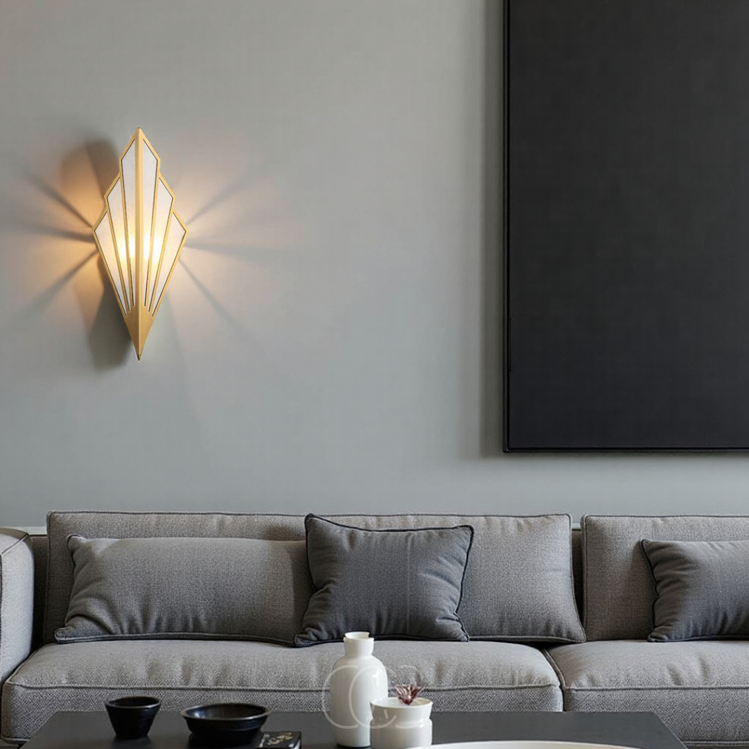 Cleroa - Wall lamp with geometric diamond design
