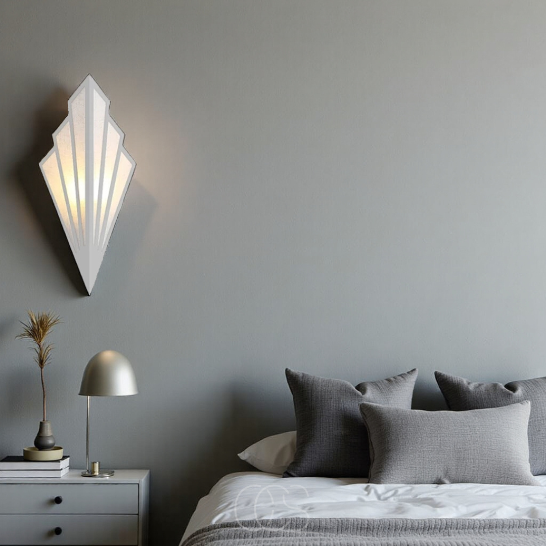 Cleroa - Wall lamp with geometric diamond design