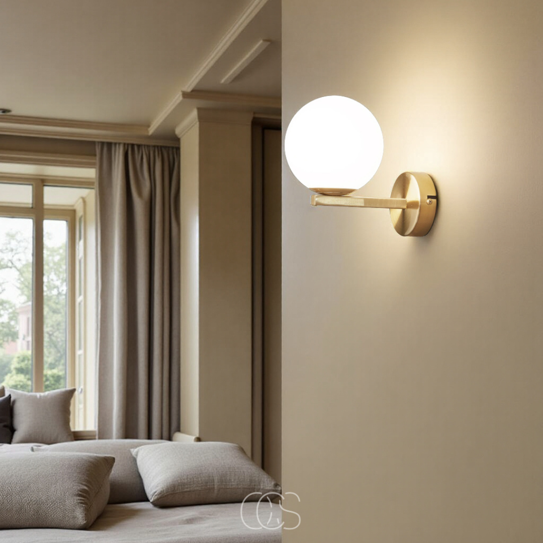 Cleroa - wall lamp with white globe