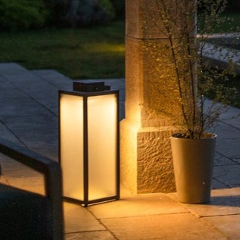 Tarren Solar Lawn Lights